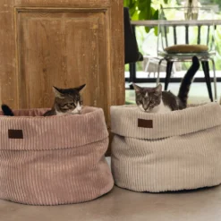 Designed By Lotte Ribbed Kattenmand -Kattenbenodigdheden Winkel desgined by lotte ribbed kattenmand 190077 2000 none